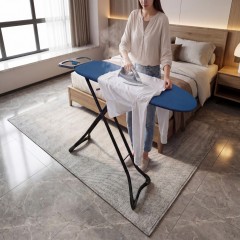 میز اتو پایه بلند صفحه فلزی پانچ جک‌دار منتیا 1255